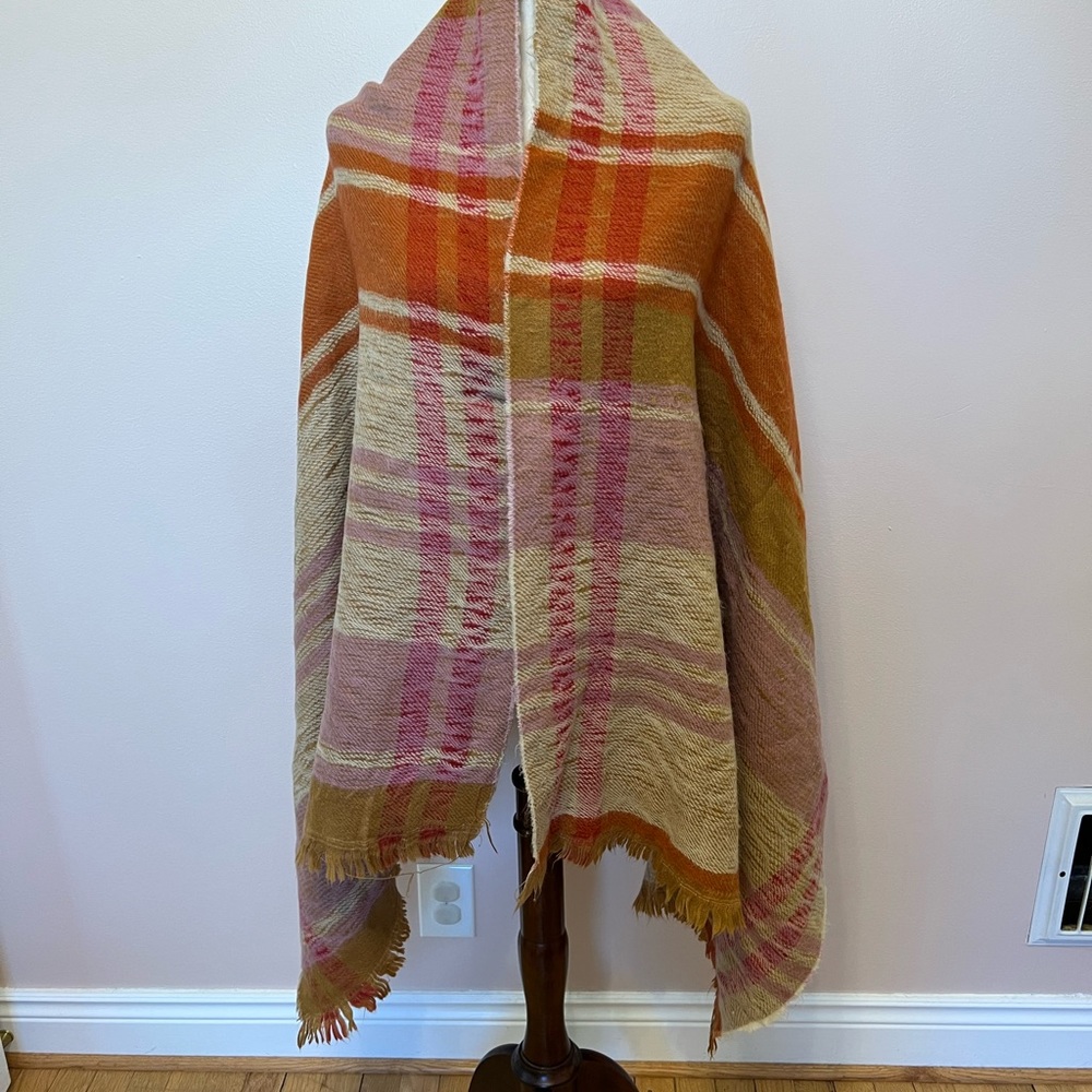 Modena plaid blanket scarf
